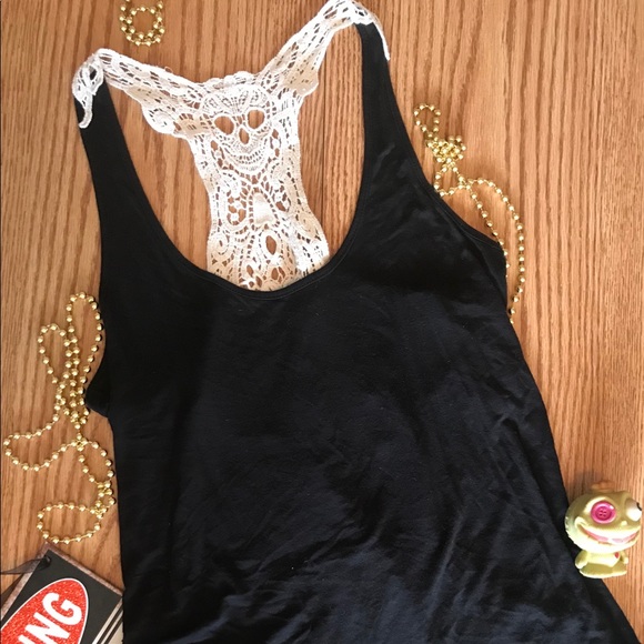Midnight Hour Tops - 🧟‍♀️Lace Detail Skull Tank🧟‍♀️